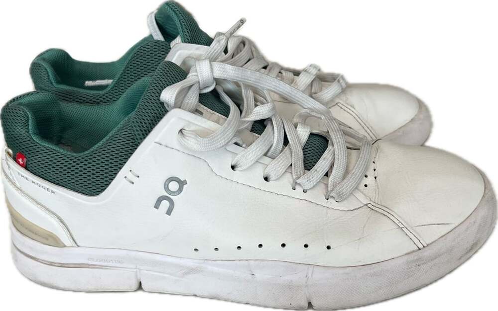 On The Roger Advantage Size US W8 White Green Sneakers